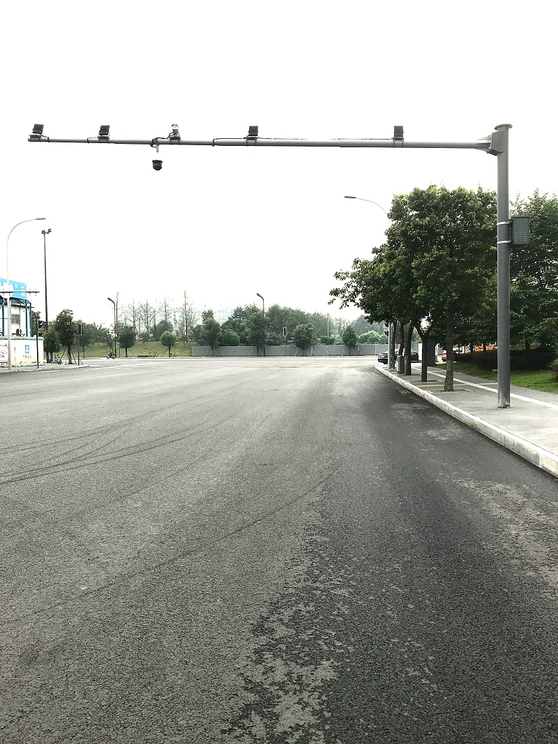 菲尼特道路监控杆